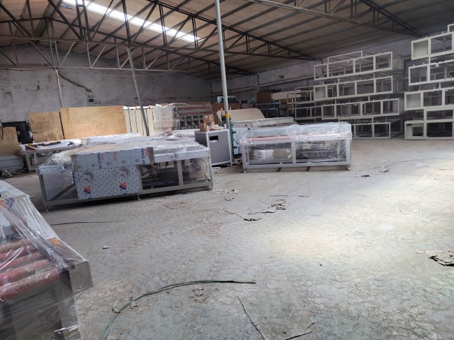 今年臥式玻璃清洗機(jī)銷(xiāo)售遇冷